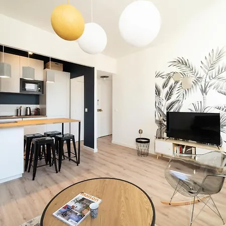 Charming And Design Apt In The Centre Of Apartamento